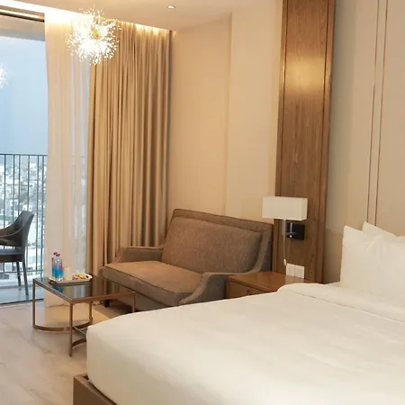 Panorama Oceanfront Suite Nha Trang Exterior photo