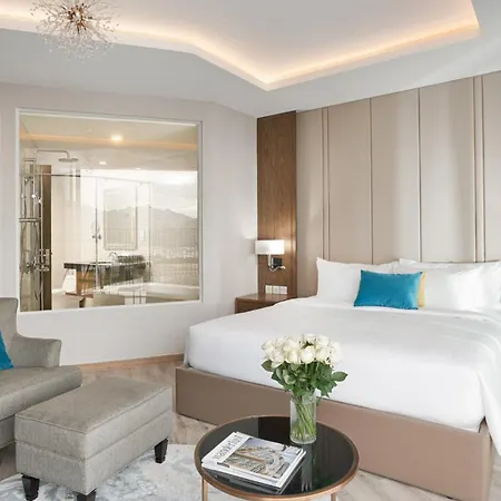 Panorama Oceanfront Suite Nha Trang Exterior photo