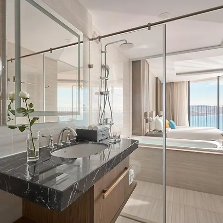 Panorama Oceanfront Suite Nha Trang Exterior photo