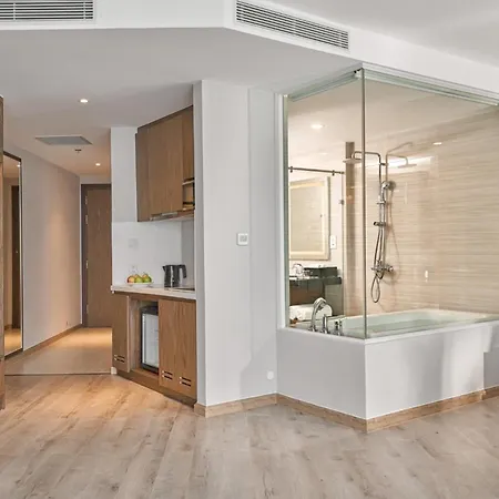 Panorama Oceanfront Suite Nha Trang Exterior photo