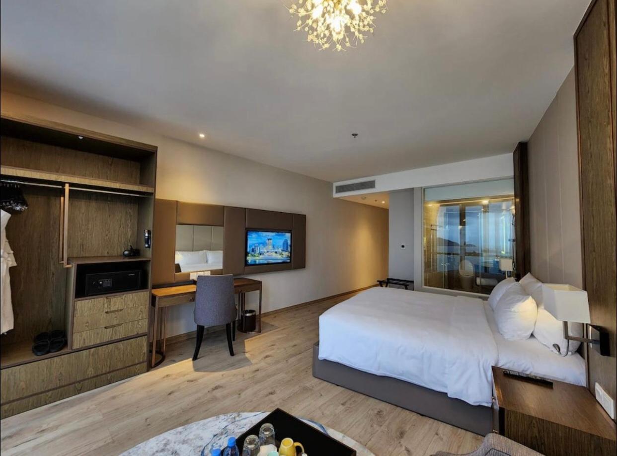 Panorama Oceanfront Apartment *