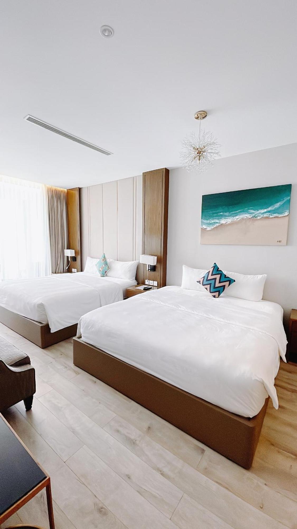 Panorama Oceanfront Apartment Nha Trang