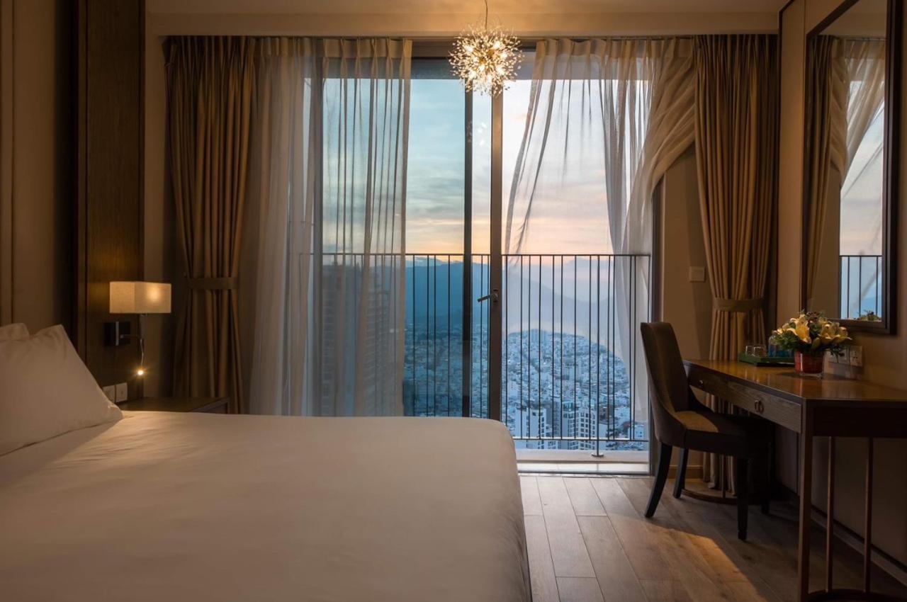 Panorama Oceanfront Apartment *