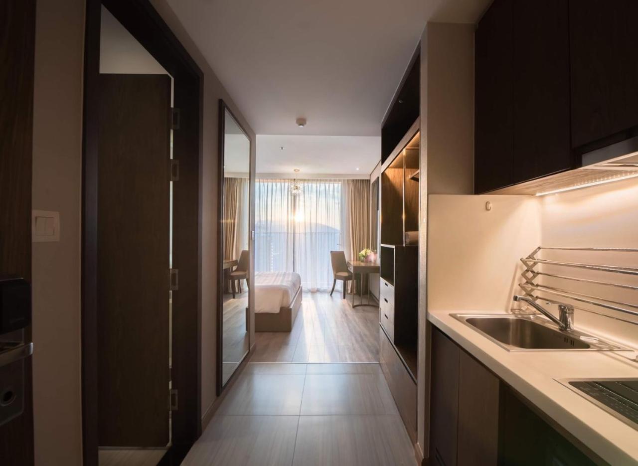 Panorama Oceanfront Apartment