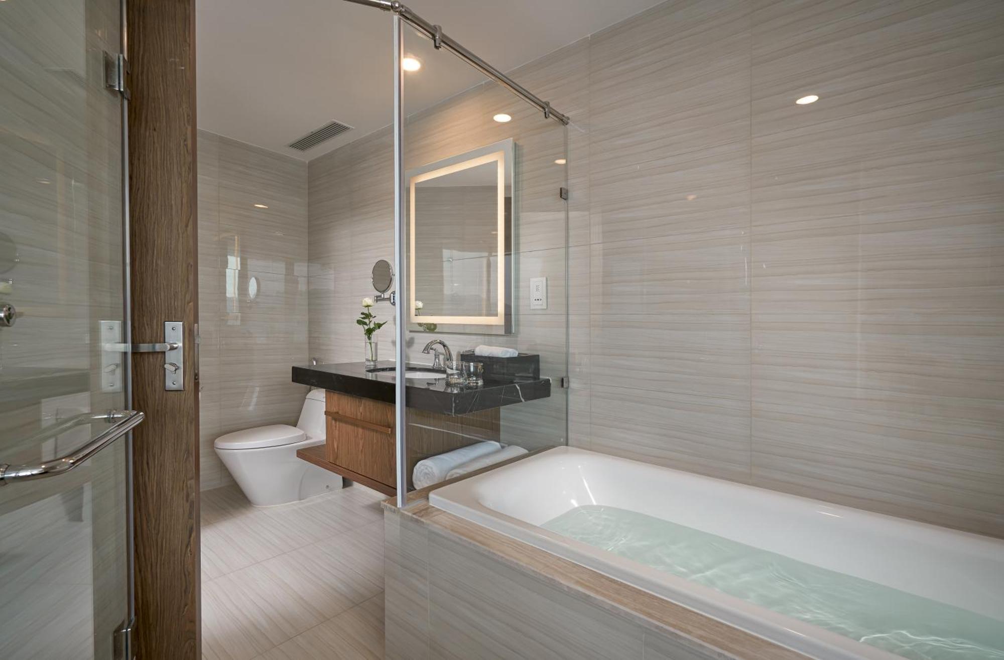 Panorama Oceanfront Apartment *
